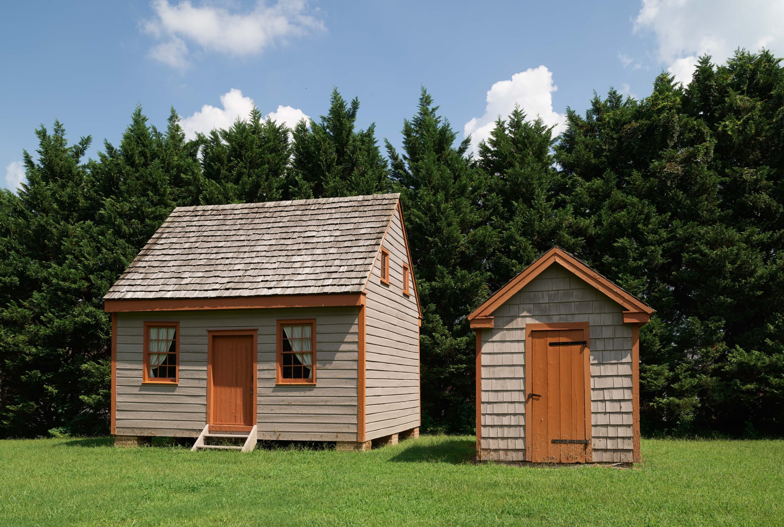 Outbuildings of the Parson Thorne Mansion